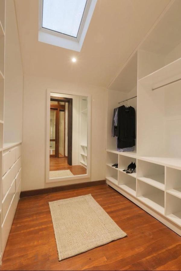 Studio 474 Colombo Luaran gambar